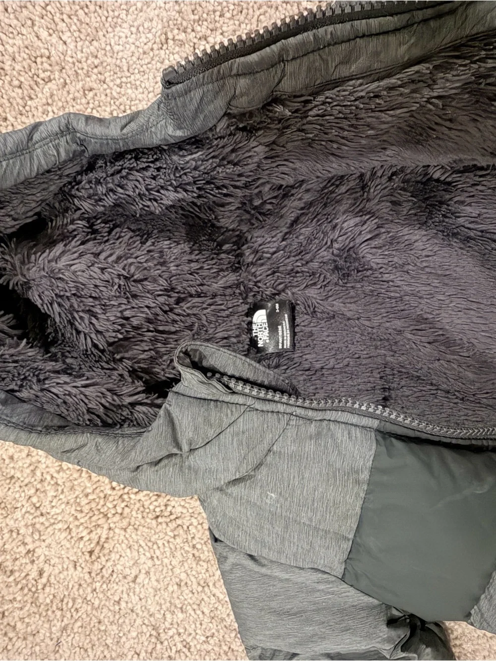 The North Face Kids Hooded Puffer Jacket in Grey and Black